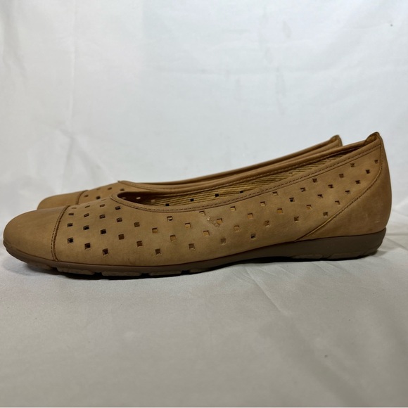 Gabor Hovercraft Ruffle Nubuck Leather Perforated Shoes Ballet Flat Size 7.5 UK - Picture 9 of 14